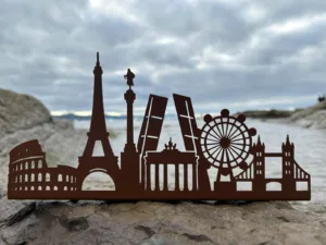 Skyline Europa decoración mesa en acero con monumentos emblemáticos