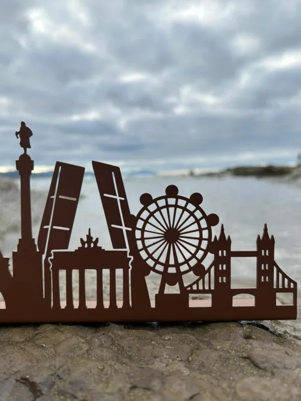 Skyline Europa Decoración: La Esencia del Continente en una Pieza Única