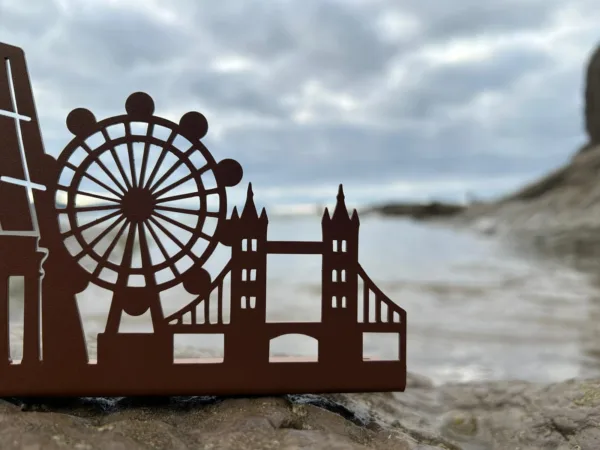 Skyline Europa Decoración: La Esencia del Continente en una Pieza Única